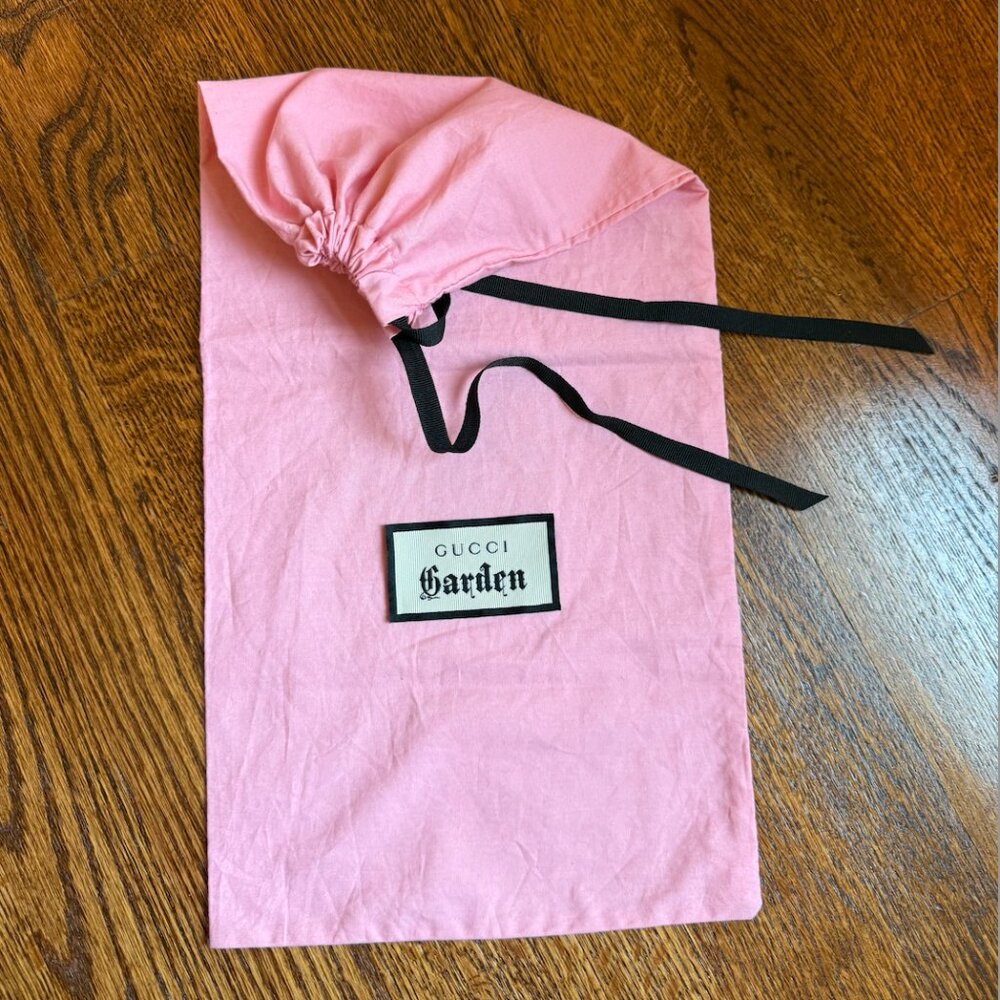 Authentic Gucci Garden branded storage dust bag
